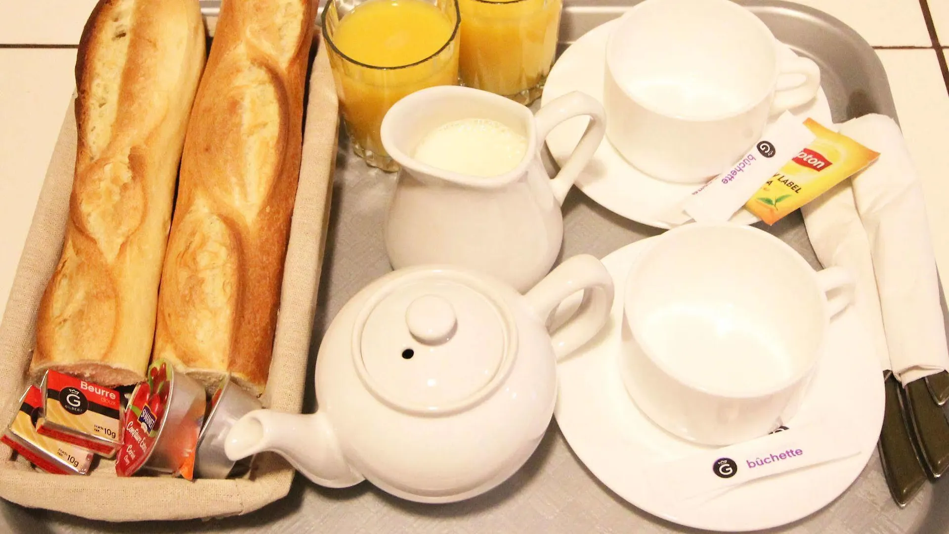 Hotel Des Pyrenees Paris 0*,  France
