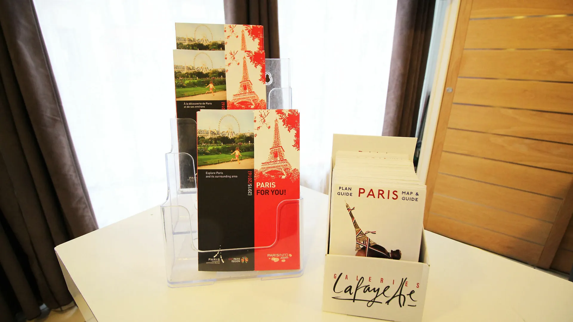 Hotel Des Pyrenees Paris 0*,
